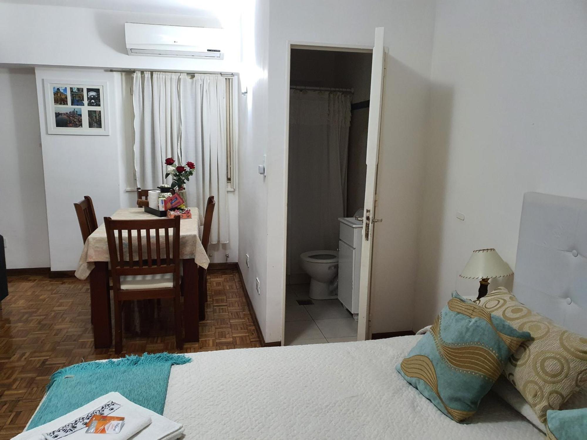 Monoambiente Centro Estrategica Ubicacion Apartment Buenos Aires Bilik gambar